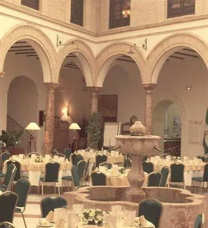 Hotel Santo Domingo 4*