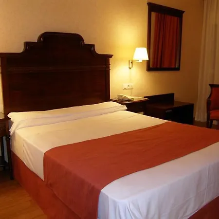 Hotel Santo Domingo 4*